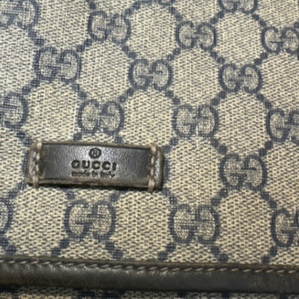 Authentic Gucci GG Crossbody Bag - Picture 11 of 12